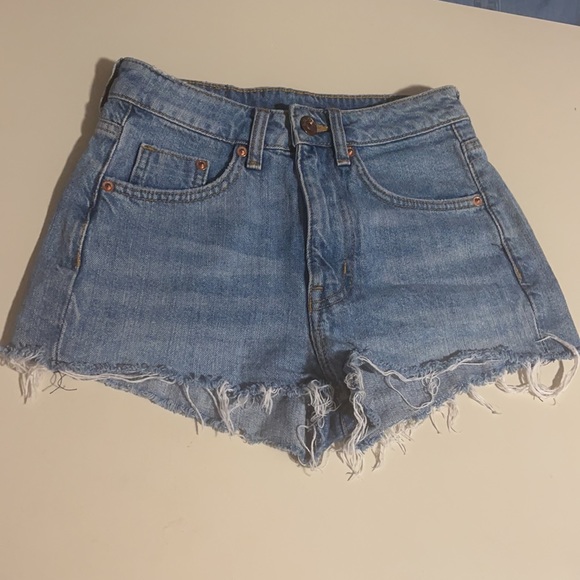 H & M DIVIDED SHORT Women JEAN SIZE 2 - Picture 8 of 9